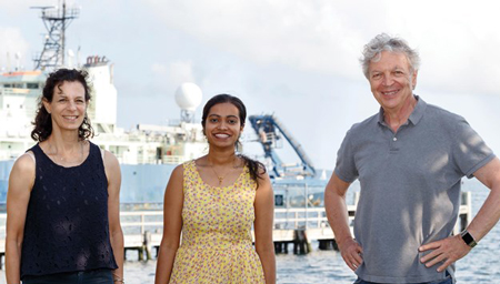 Shobana Subramanian (center) became the Yale Medical School’s first Levin Fellow when she joined faculty members Elizabeth Jonas (left) and Leonard Kaczmarek in the MBL's Whitman Center during the summer of 2018.