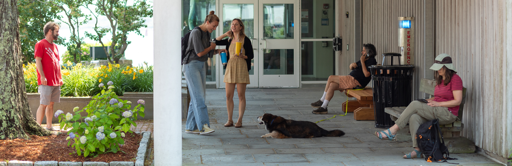 Students in front of Rowe Laboratory. Summer 2024. Credit: Dee Sullivan