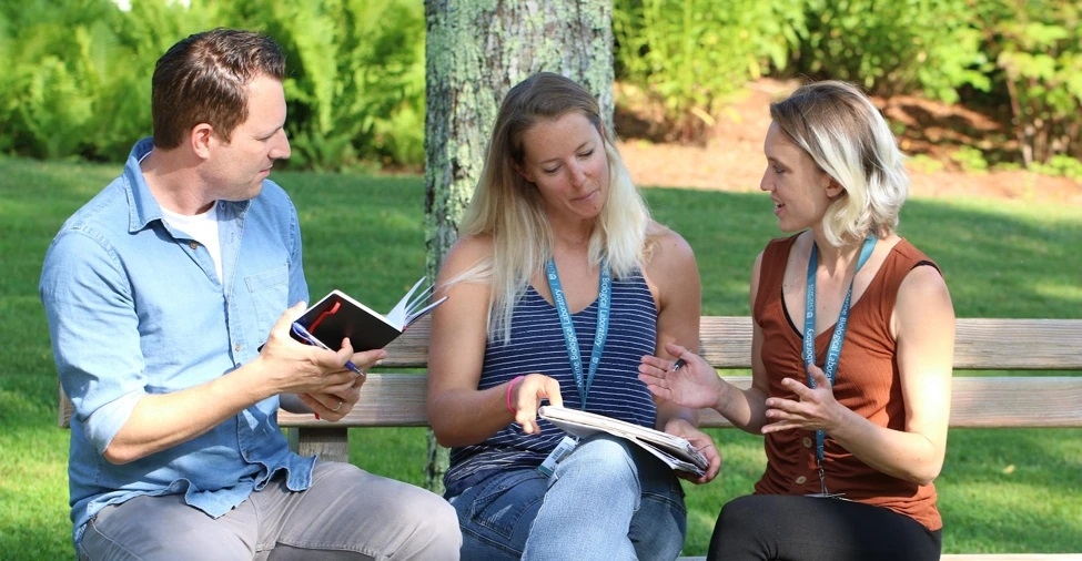 (L to R) Kevin Holden, Leslie Babonis, and Erin Jarvis at MBL. Photo credit: Aaron Pomerantz