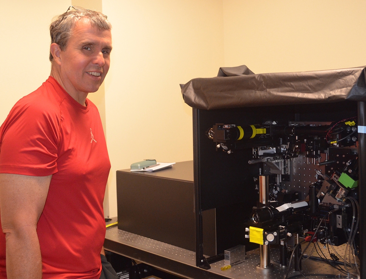 Eric Betzig with his lattice light sheet microscope.