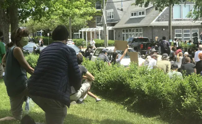 Observing 8 minutes, 46 seconds of silence in honor of George Floyd. Credit: Diana Kenney