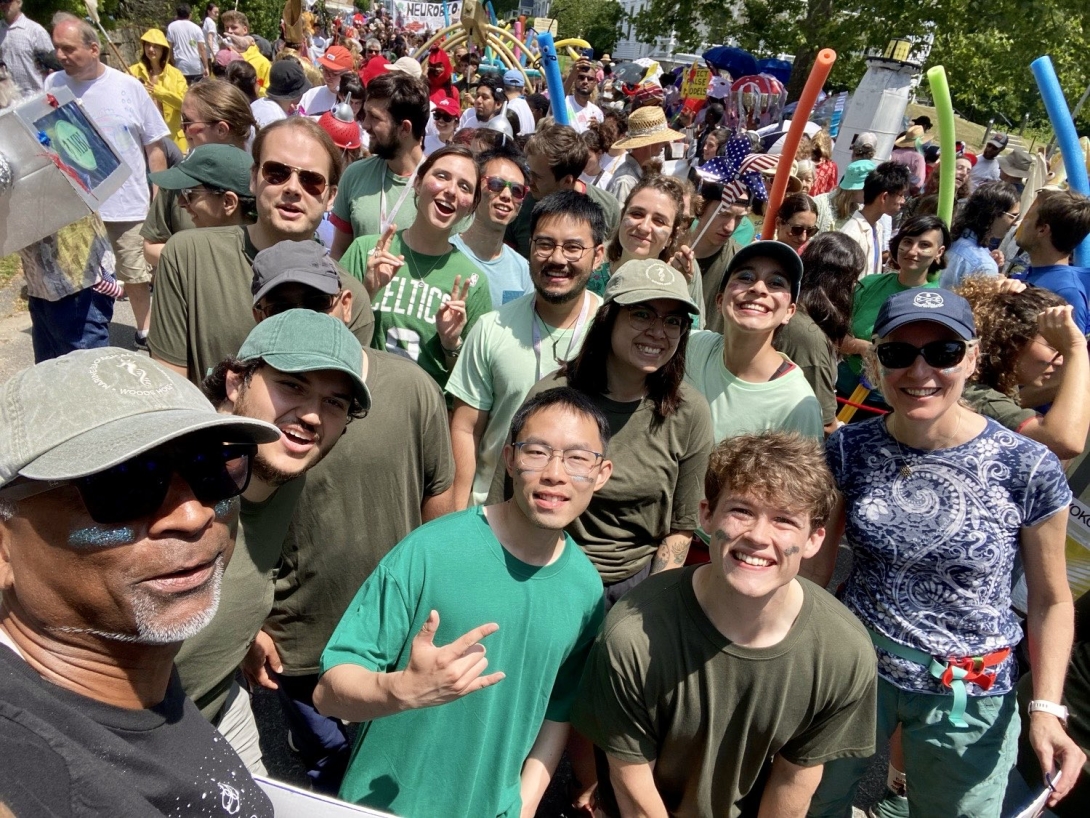 Students from Embryology 2024 ARTC participate in the Woods Hole 4th of July Parade. Credit: Richard Behringer